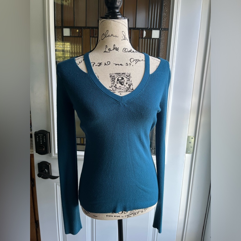 Express Teal Blue cut-out Top Sz M